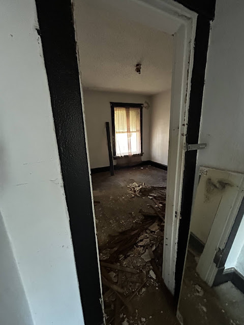 556 Wimmer Pl: photo 32