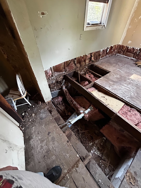 2820 Ralph St: photo 29