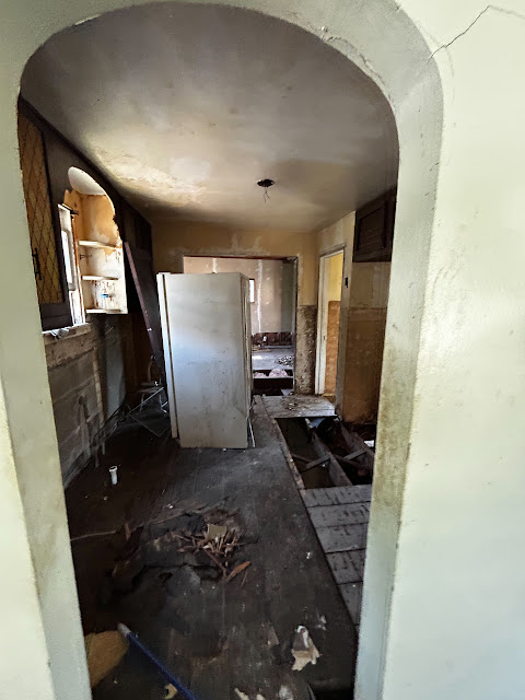 2820 Ralph St: photo 8