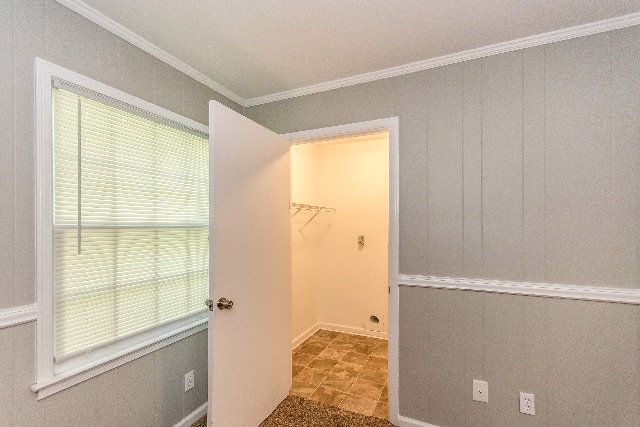 973 Parkwood Ct — photo 37