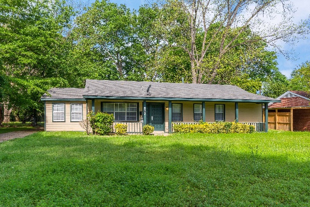 973 Parkwood Ct — main photo
