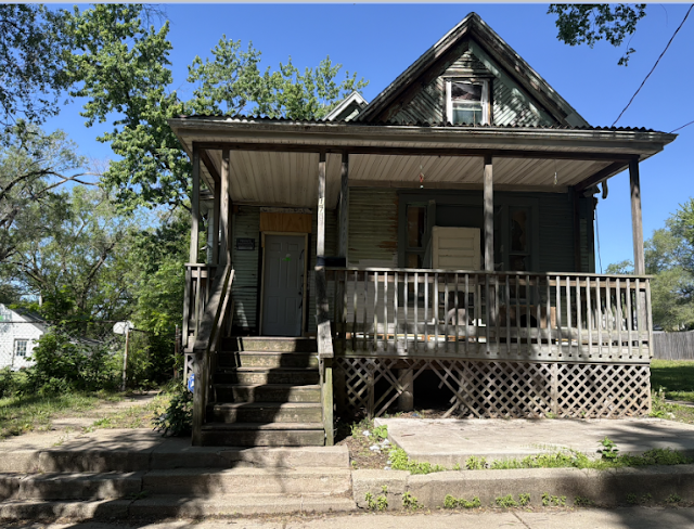1709 S Faraday Ave — photo 16