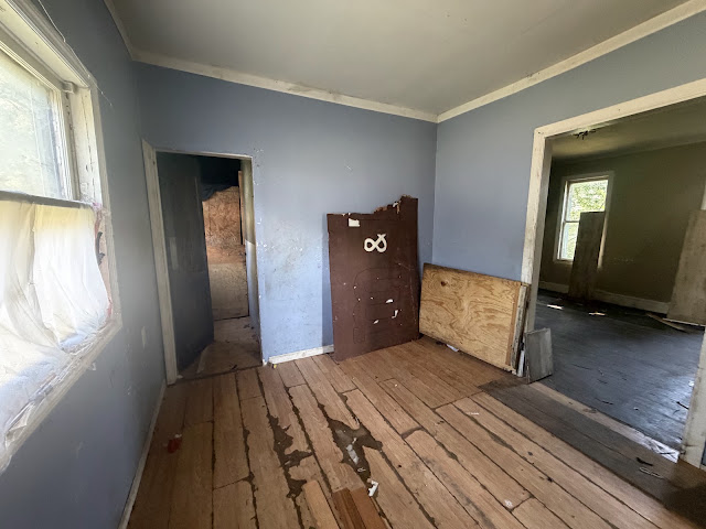 1709 S Faraday Ave — photo 8