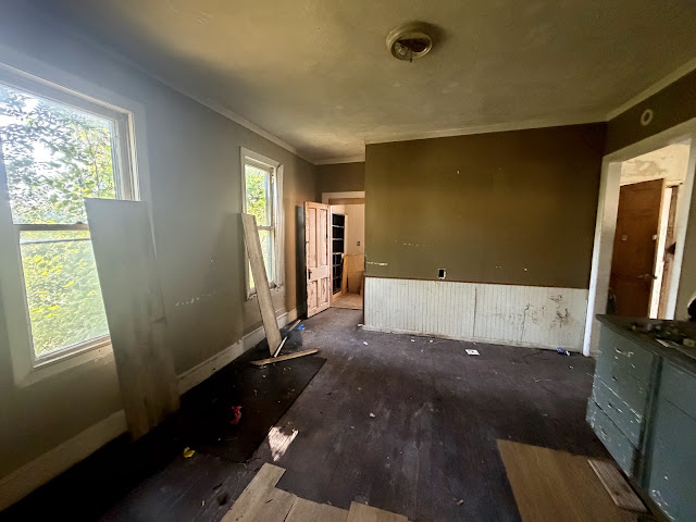 1709 S Faraday Ave — photo 3