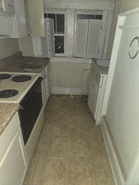 136 Illinois St — photo 2