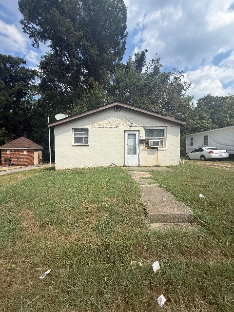 312 Hollywood Ave — main photo