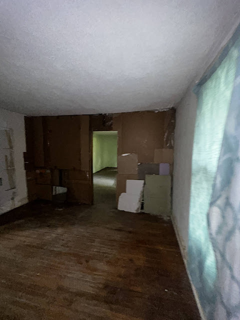 8521 Clifton Ave: photo 49