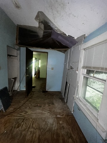 8521 Clifton Ave: photo 9