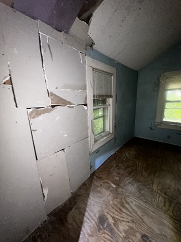 8521 Clifton Ave: photo 10