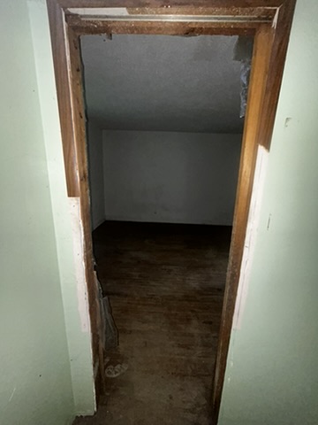 8521 Clifton Ave: photo 24