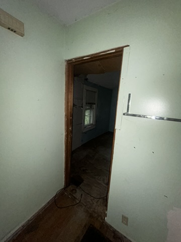 8521 Clifton Ave: photo 28