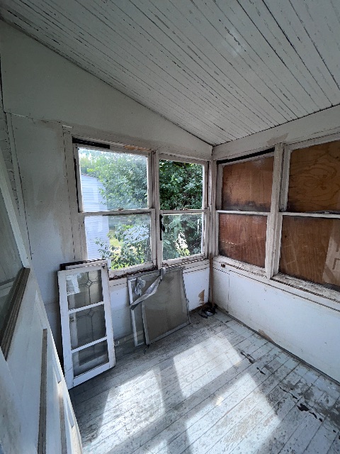 5124 Northland Ave: photo 24