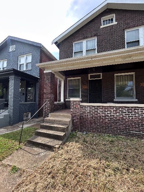 5124 Northland Ave: photo 2