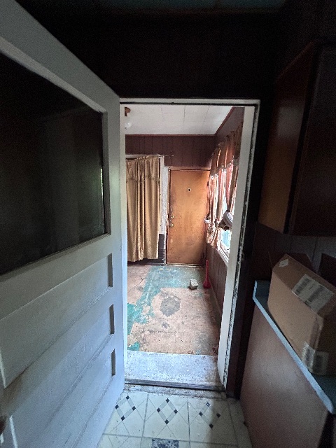 5124 Northland Ave: photo 37