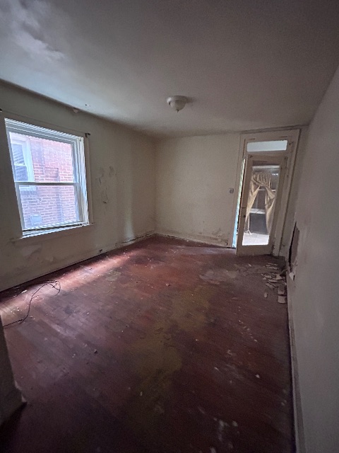 5124 Northland Ave: photo 8