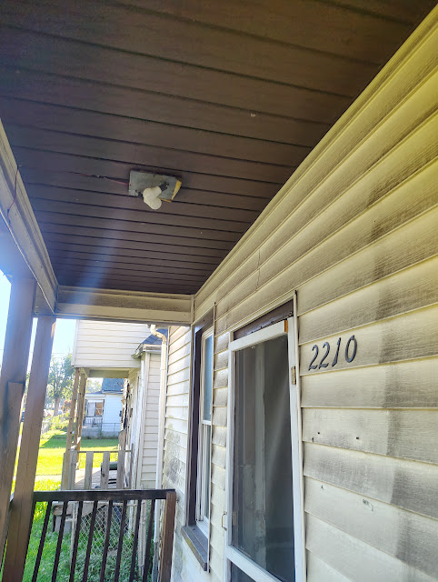 2210 W Wiswall St — photo 18