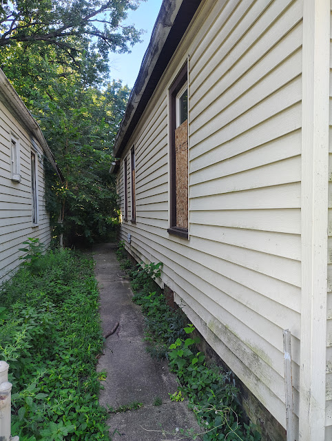 2210 W Wiswall St — photo 5