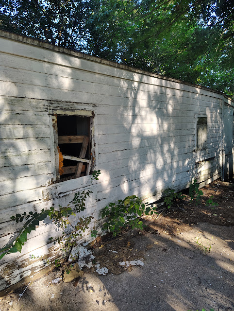 2210 W Wiswall St — photo 9