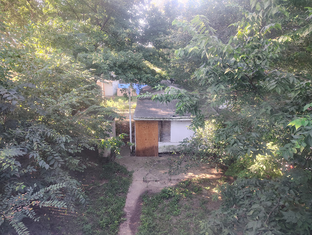 2210 W Wiswall St — photo 22