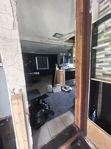 2528 Avis St — photo 26
