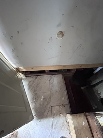 2528 Avis St — photo 36