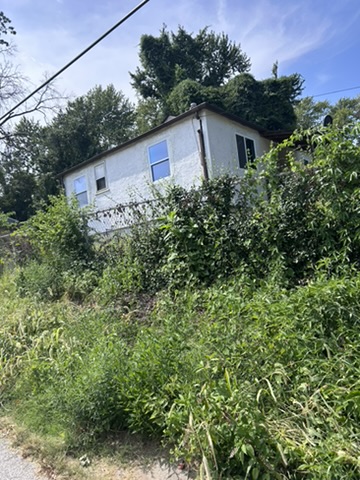 2528 Avis St — photo 3