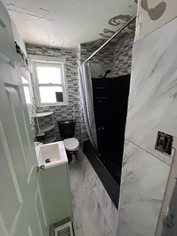 2528 Avis St — photo 17