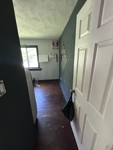 2528 Avis St — photo 34