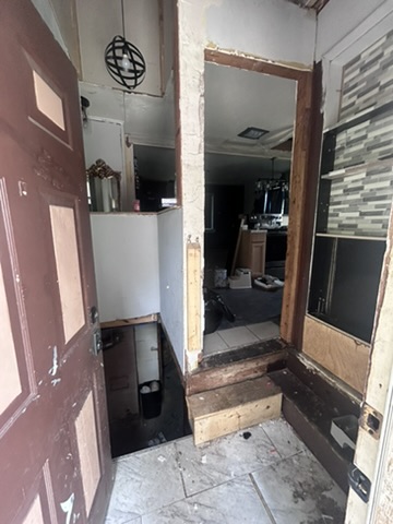 2528 Avis St — photo 27