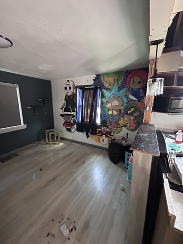 2528 Avis St — photo 8