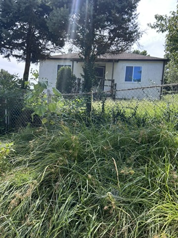2528 Avis St — main photo