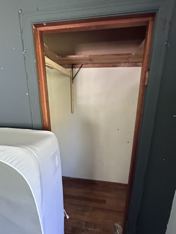 2528 Avis St — photo 35