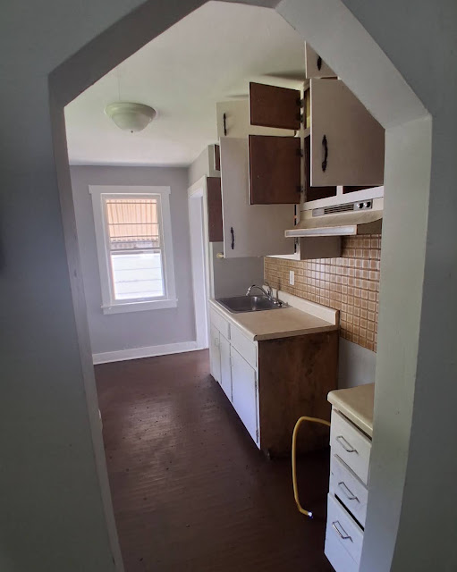1749 N College St — photo 4