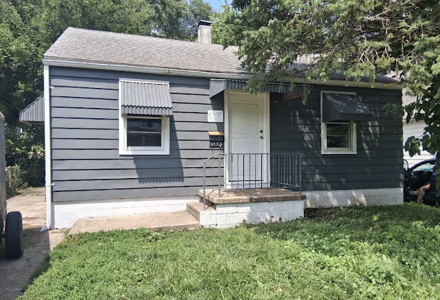 1749 N College St — main photo