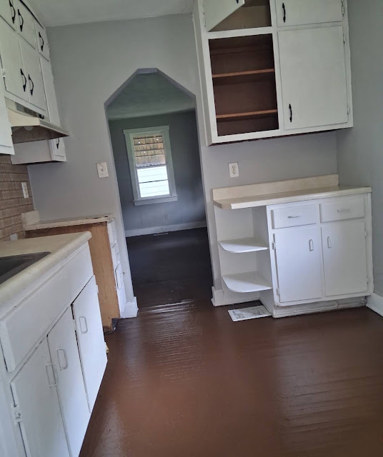 1749 N College St — photo 3