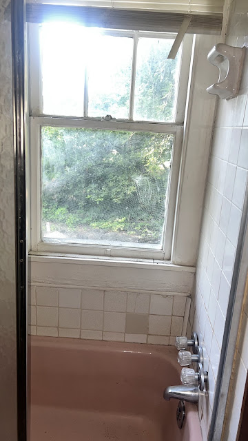 231 W Grand Ave — photo 42