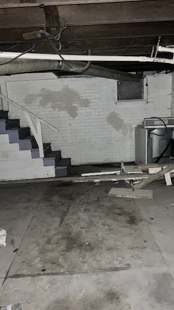 231 W Grand Ave — photo 23