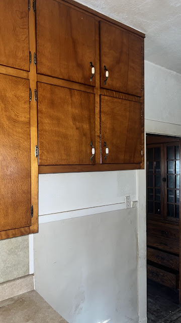 231 W Grand Ave — photo 39