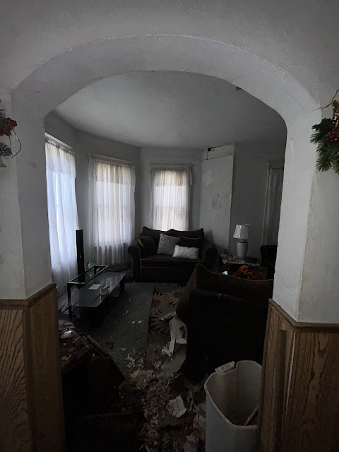 3100 Bond Ave: photo 2