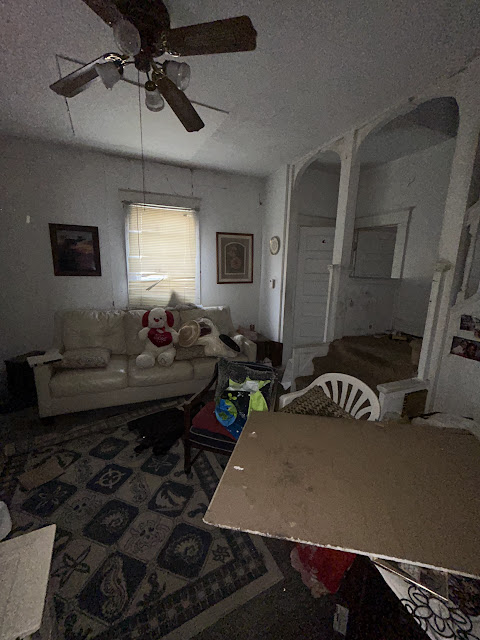 3100 Bond Ave: photo 36