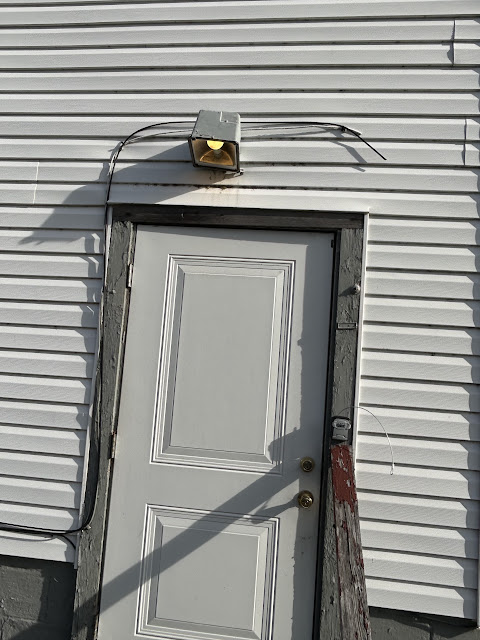 3100 Bond Ave: main photo