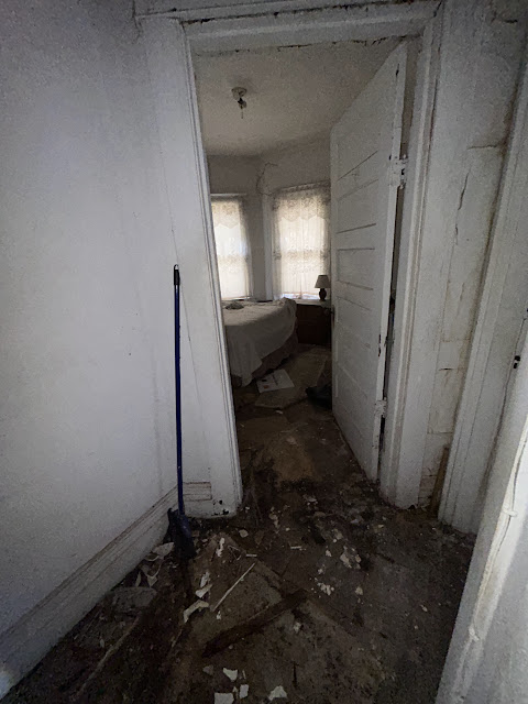 3100 Bond Ave: photo 51