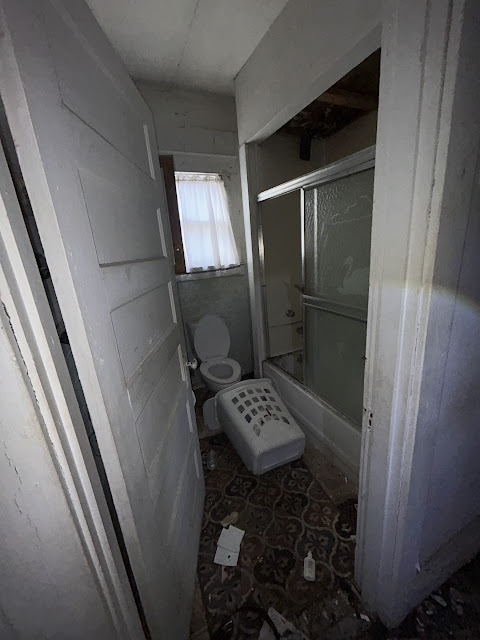 3100 Bond Ave: photo 22