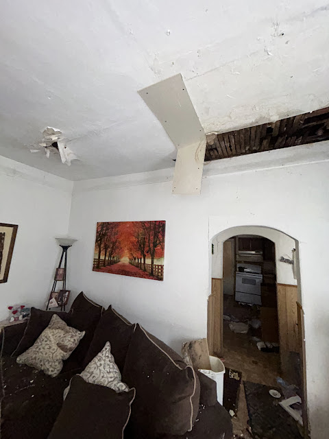 3100 Bond Ave: photo 30