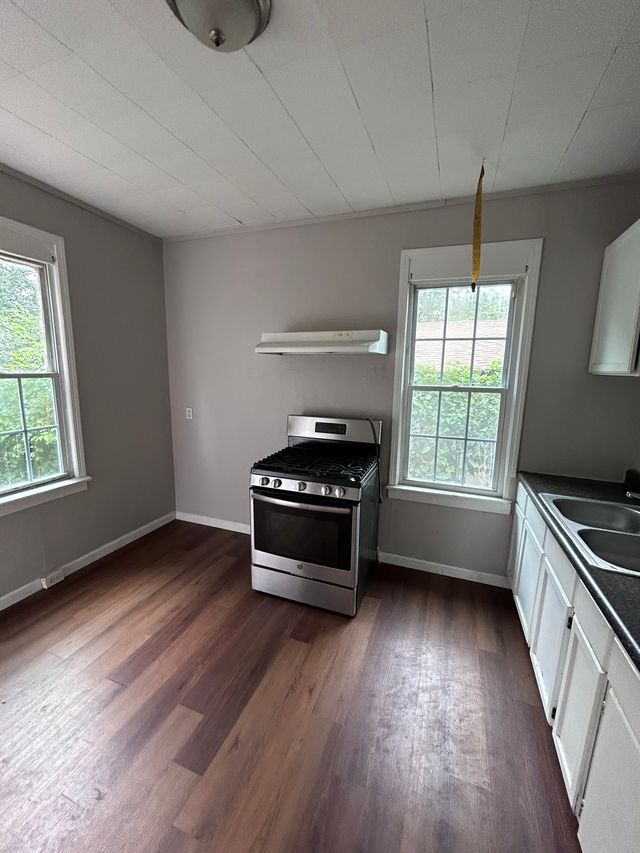7310 Jenwood Ave: photo 6