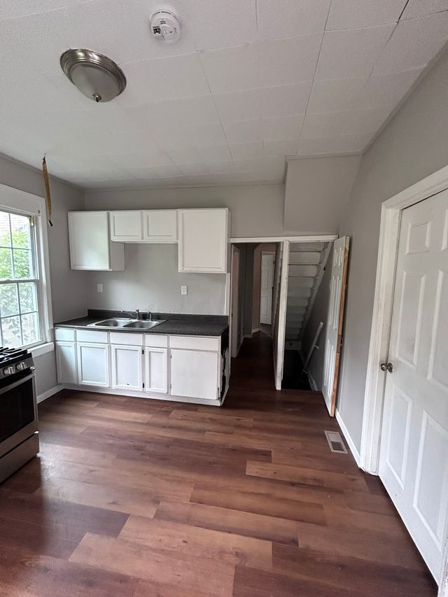 7310 Jenwood Ave: photo 7