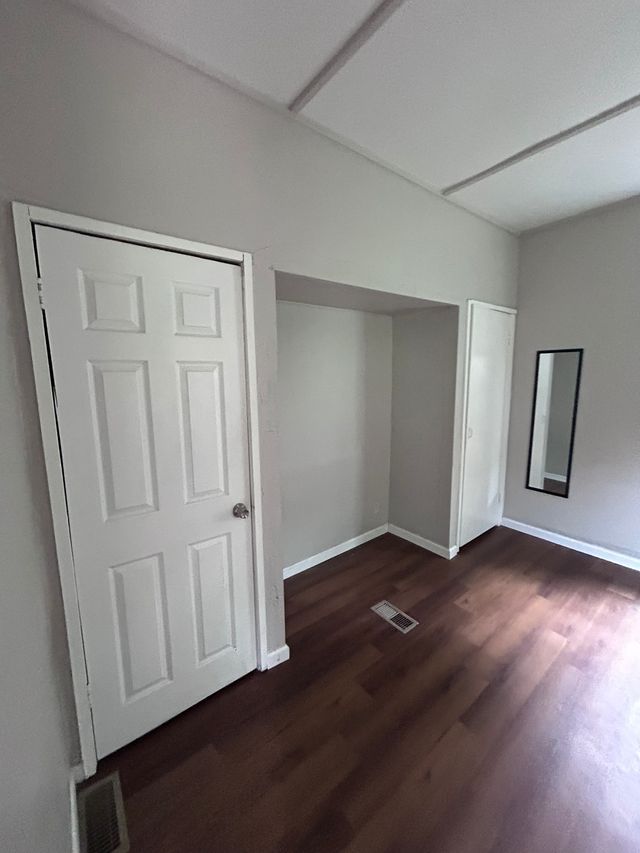 7310 Jenwood Ave: photo 31