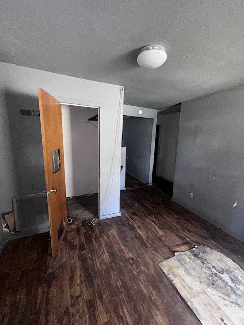 1534 N 55th St: photo 10