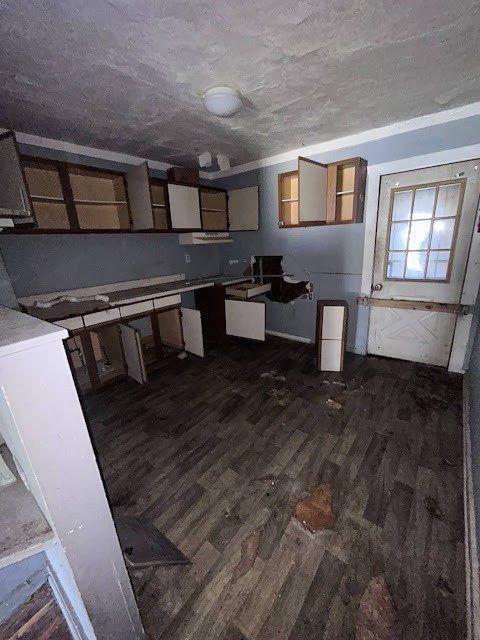 1534 N 55th St: photo 6