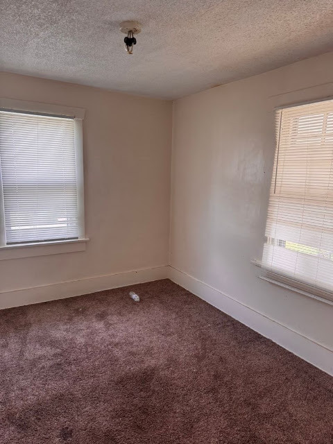 1729 N Woodford St: photo 8